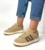 Ciemnobeżowe sneakersy casualowe Delphine